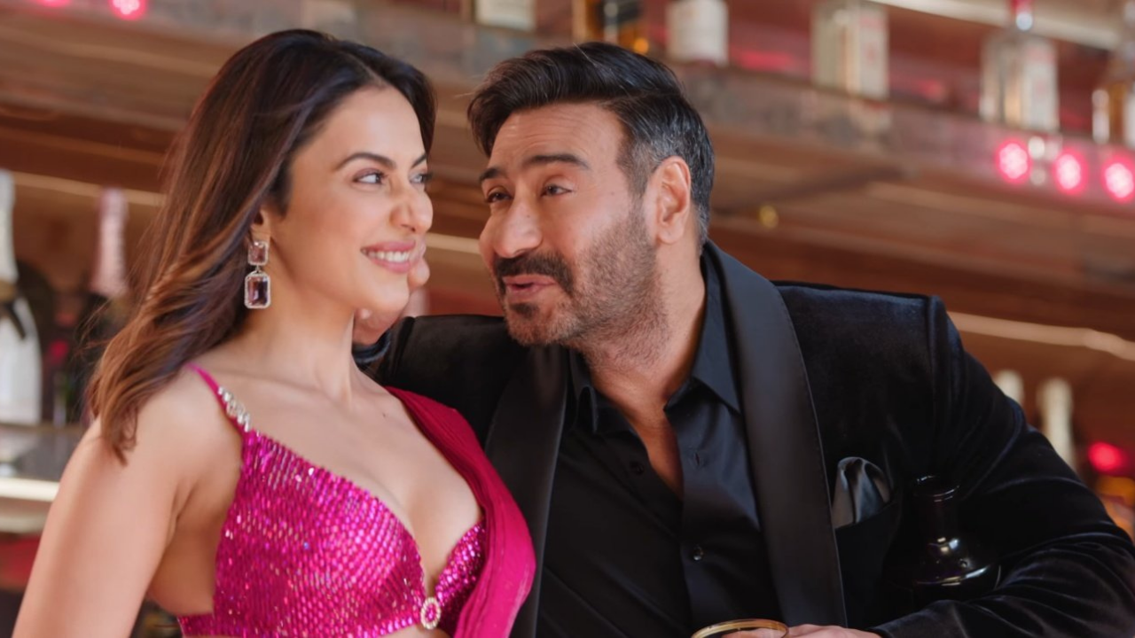 CBFC clears Ajay Devgn, R Madhavan, and Rakul Preet Singh’s De De Pyaar De 2 with zero cuts. Film gets U/A 13+ certificate, releasing November 14.