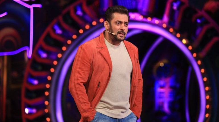 bigg-boss-19-salman-khans-show-reigns-supreme-with-20-million-views